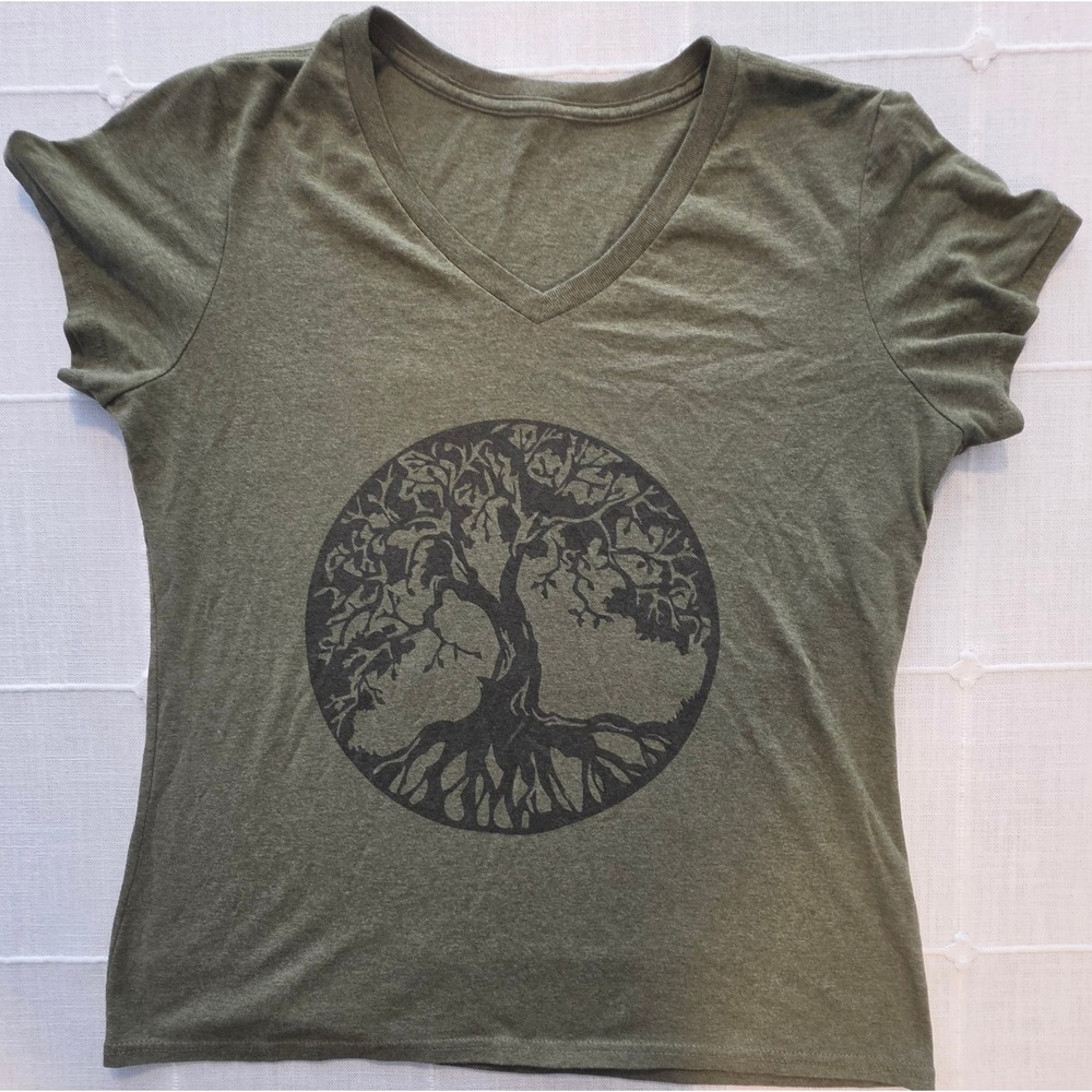 Tree of Life Graphic V-Neck T-Shirt Olive Green Heathered Short Sleeve Tee